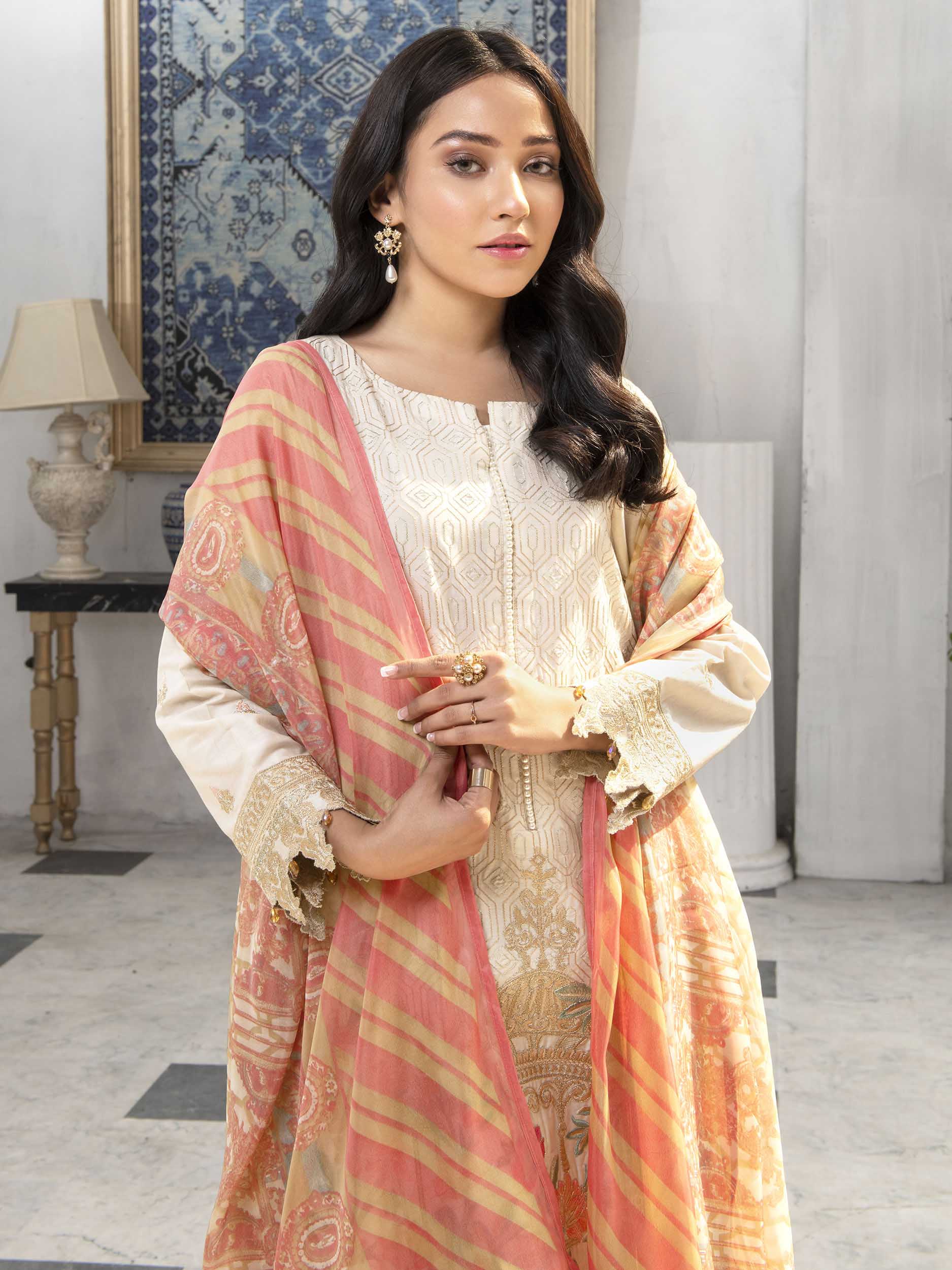 3 PC EMBROIDERED LAWN SUIT